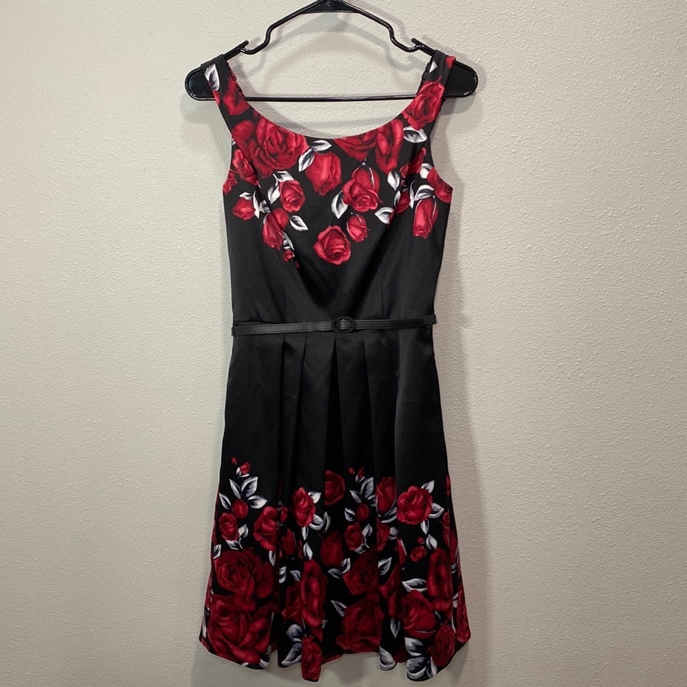 White House Black Market black red dress rose print fin n flare‎ dress